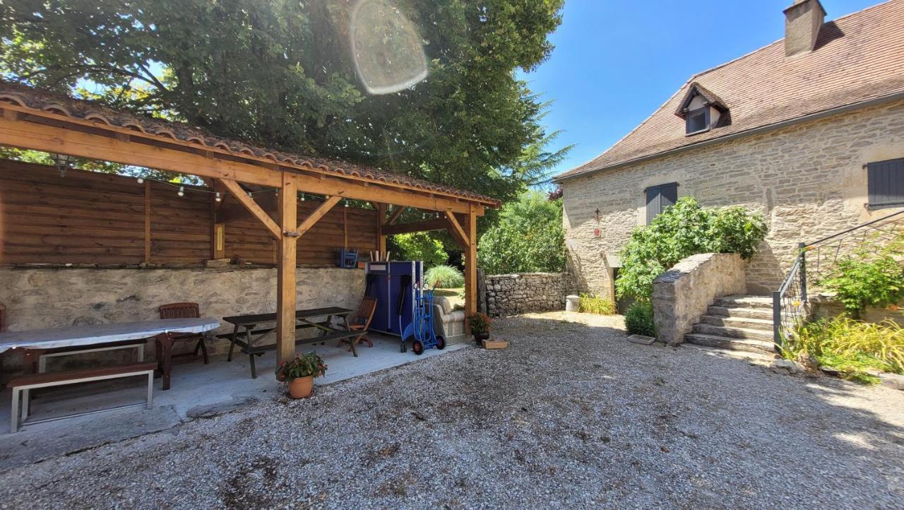 La Grange Saint-Jacques Hostel Bach ภายนอก รูปภาพ